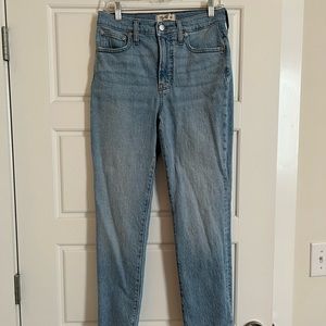 MADEWELL THE PERFECT VINTAGE JEAN LIGHT BLUE WASH BOYFRIEND MOM JEAN SIZE 27